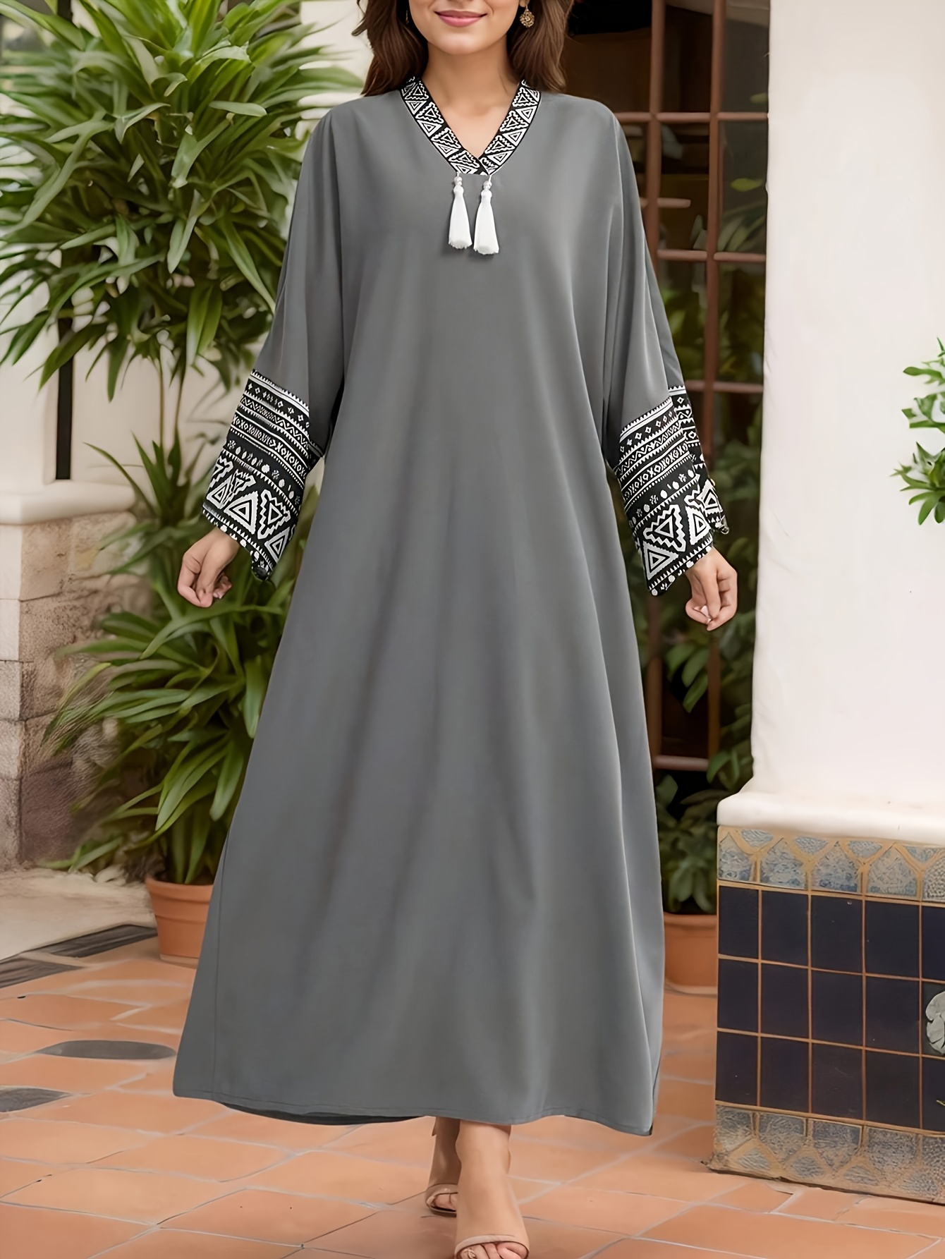 Robe musulmane décontractée et élégante pour femmes, robe à franges de couleur unie, jupe longue