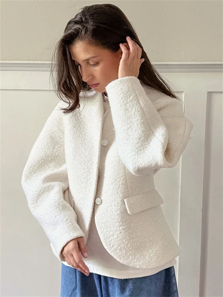 Vestes en tricot amples blanches pour femmes, mode élégante, taille haute, mode automne 2025, vêtements d'extérieur de luxe pour dames