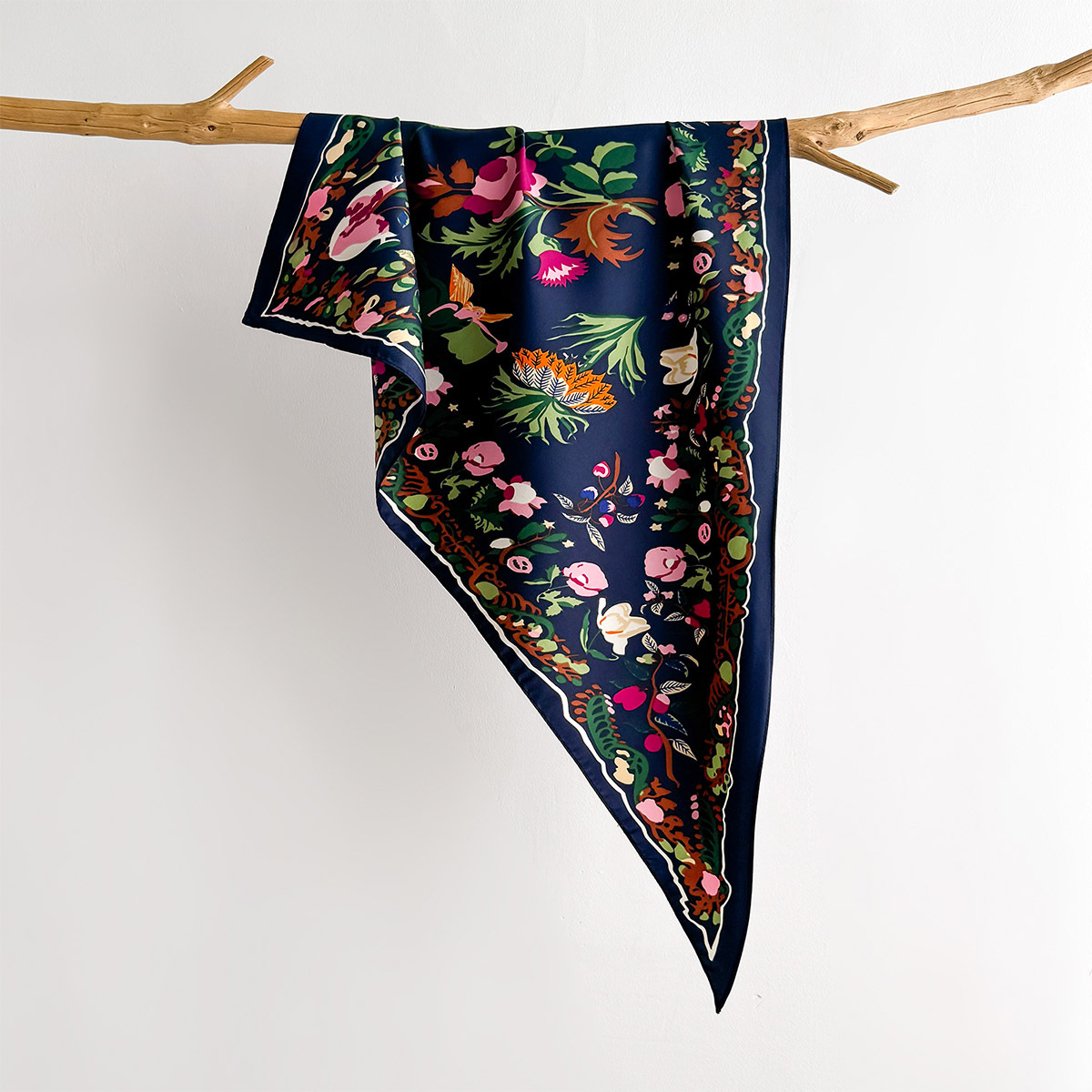 Écharpe carrée à imprimé floral pour femmes, foulards en satin doux imitation soie, bandanas, hijab de luxe, foulard élégant, châles