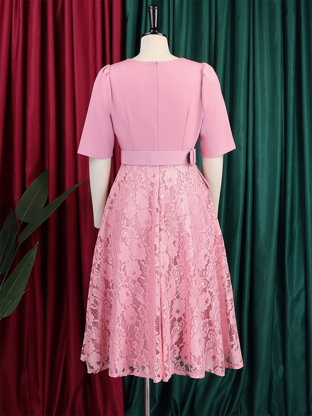 Robes de Soirée Élégantes en Dentelle pour Femmes – Robes de Bal, Anniversaire, Mariage – Collection Été 2026 – Tenues de Bureau Maxi pour Dames – Vêtements Turcs