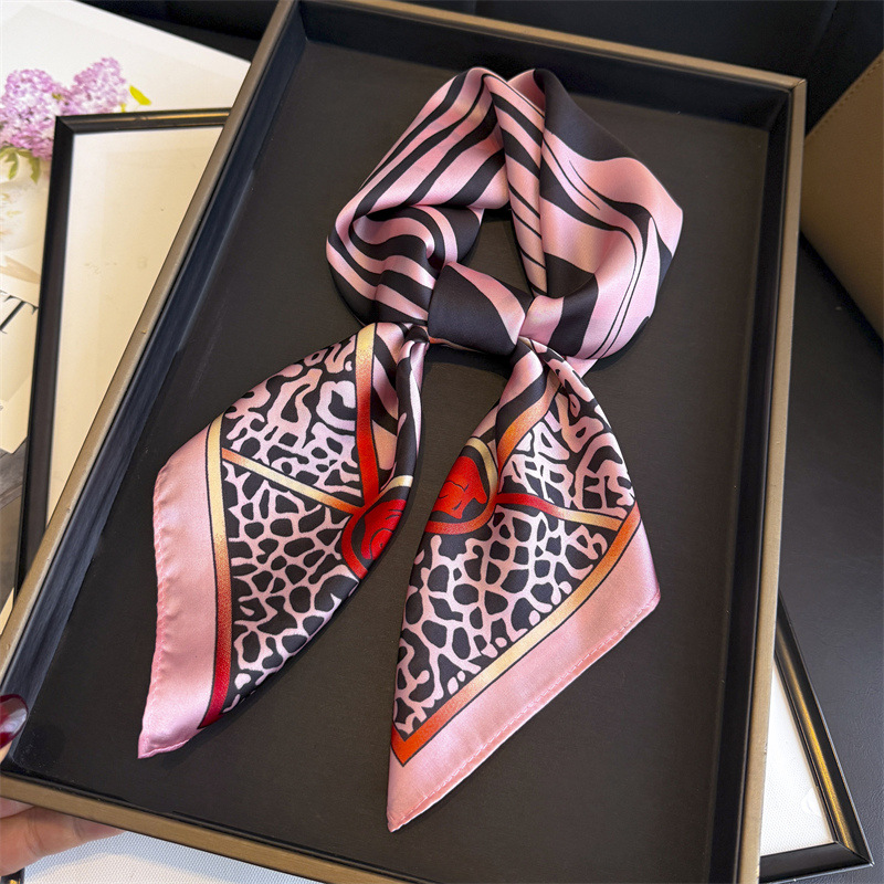 Écharpe de mode en soie, Hijab, Châle carré, Bandana, Bandeau, Foulard, Bandeaux pour cheveux, Foulards de luxe de créateur, Ruban pour femme
