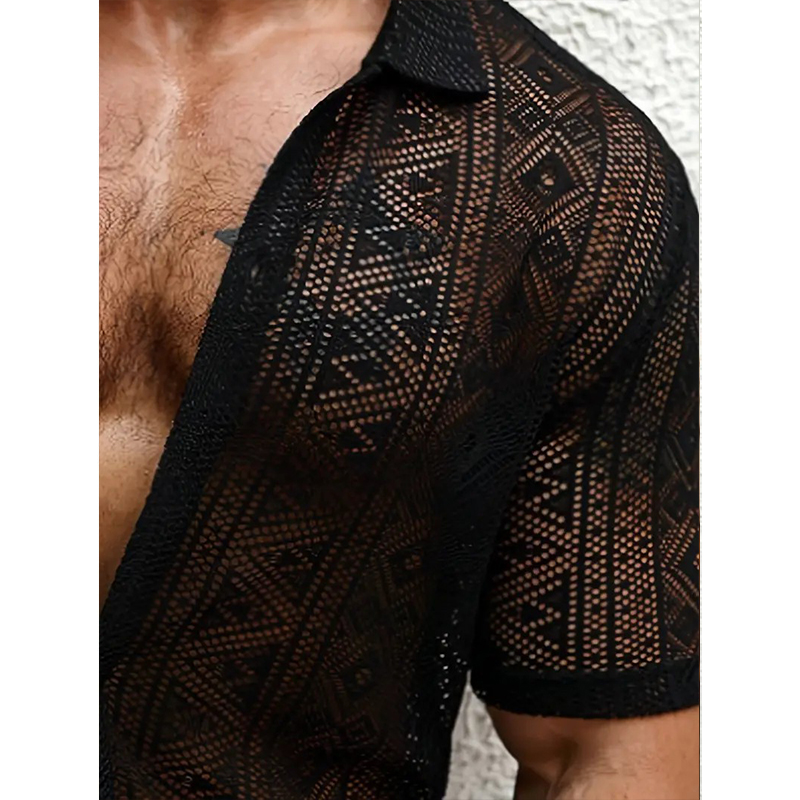 Nouveau Chic hommes Sexy dentelle chemises mode transparent boutonné à manches courtes Cardigan hauts Vintage évider Style vacances Blouse