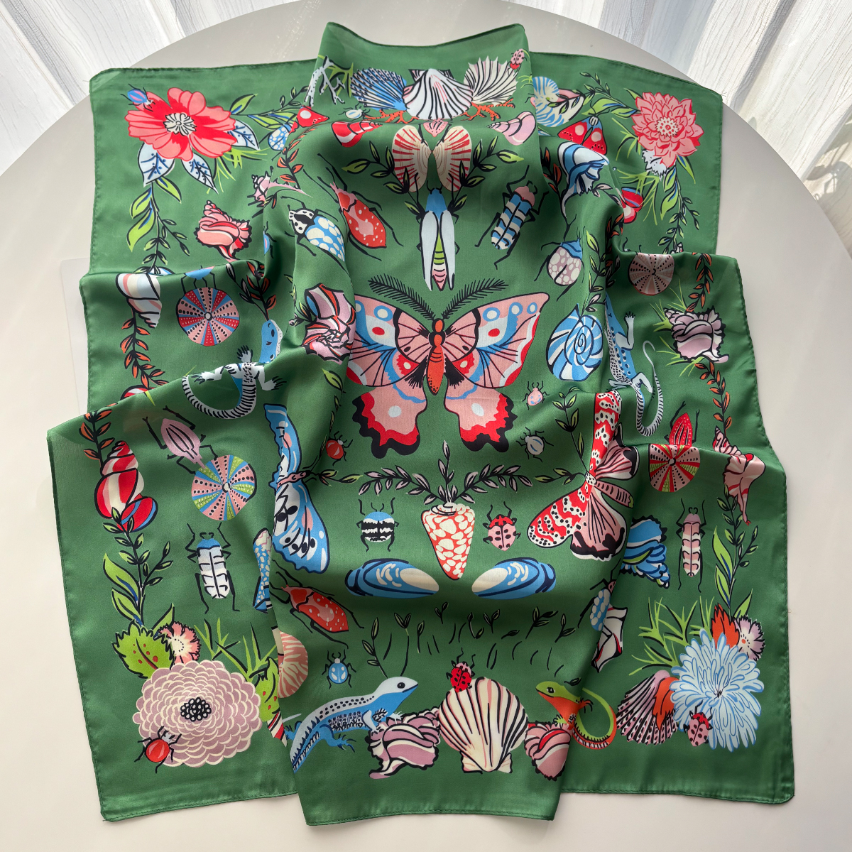 Femmes Foulard carré Foulard soie Imitation imprimé fleuri Foulard Bandana Foulard dame châle foulards enveloppement tête bandeau de cheveux cravates