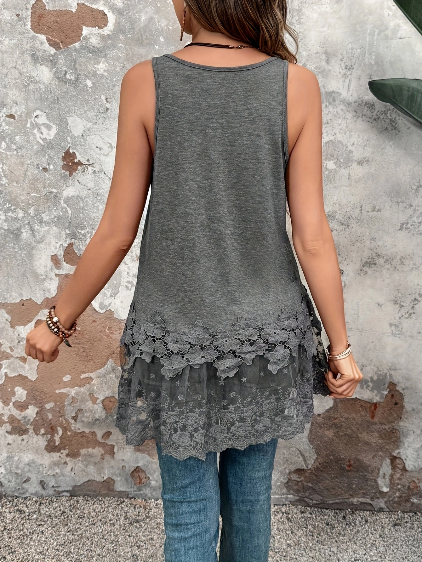 Gilet long tendance pour femmes avec dentelle contrastée pour l'été