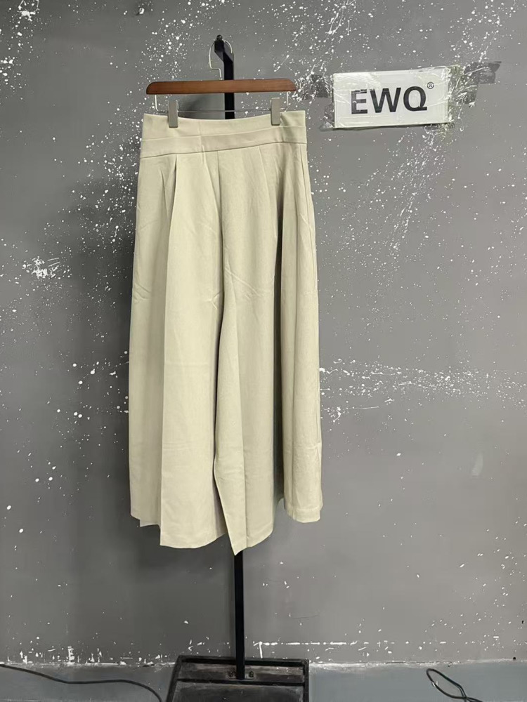 [EWQ] Jupe mi-longue élégante taille haute pour femme avec bords à volants, jupe mi-longue kaki simple, vêtement bas polyvalent pour le printemps
