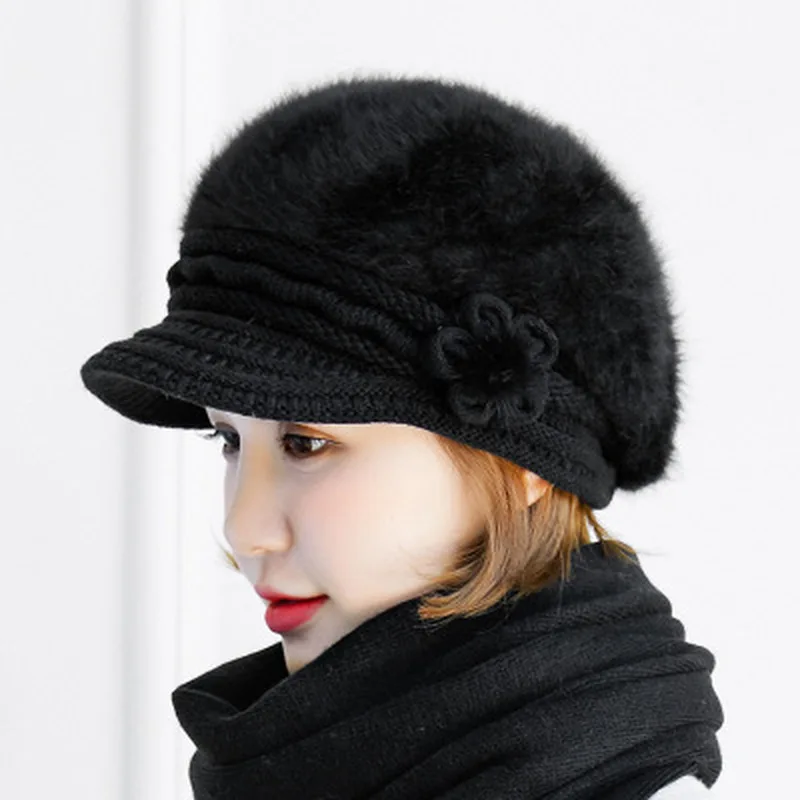 Ensemble d'écharpe et chapeau tricoté pour femmes, bonnet à revers orné de fleurs avec écharpe assortie, chapeau d'hiver en polaire chaude pour dames