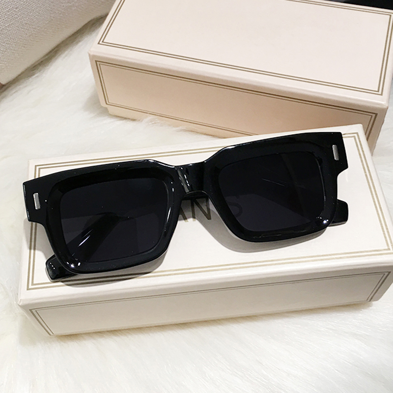 Marque Designer carré lunettes De soleil femmes hommes océan couleur nuances lunettes De soleil femme mode Rectangle Rivet Oculos De Sol