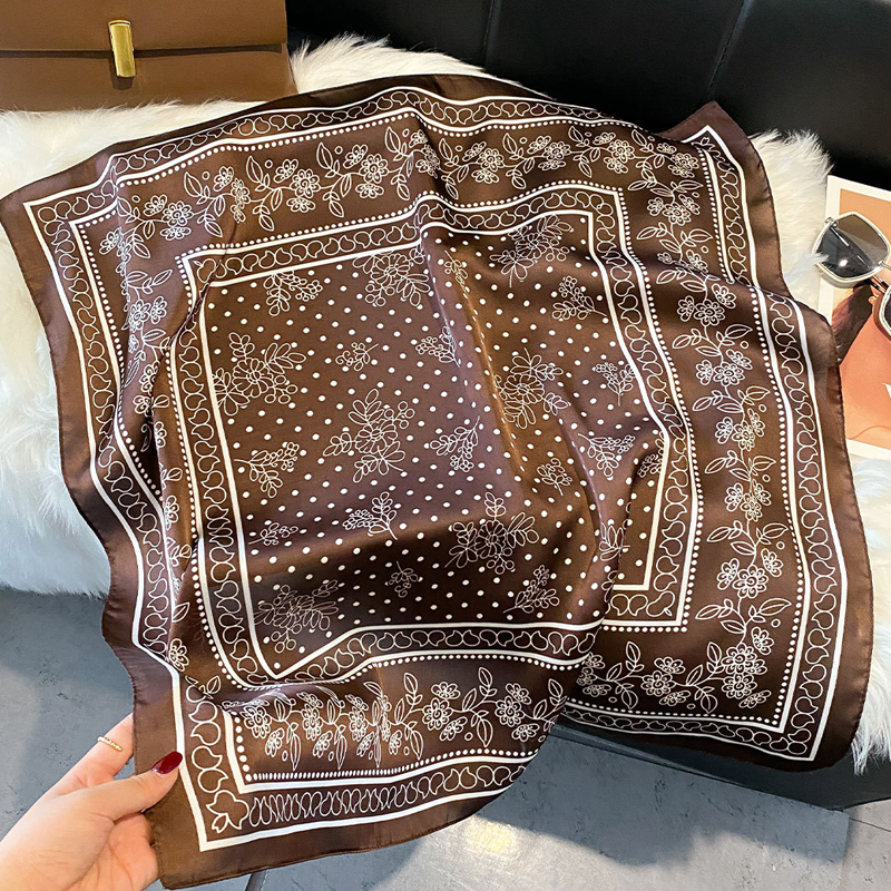 Nouveau Foulard en Soie Imprimé Paisley pour Femme, Carré, Doux, pour le Cou ou comme Hijab, Accessoire de Mode Féminin, 70*70cm