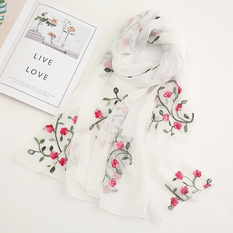 Châle en mousseline de soie brodé de fleurs pour femmes musulmanes, foulard Hijab, bandeau enveloppant doux, protection solaire fine d'été, 170x65cm