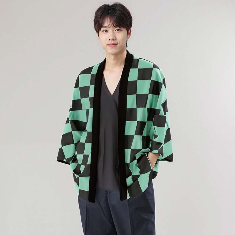 Kimono de Cosplay Anime japonais Tanjiro Nezuko Kamado pour hommes et femmes, manteau d'halloween Shinobu Zenitsu Giyuu, accessoire à Clip d'oreille, costume