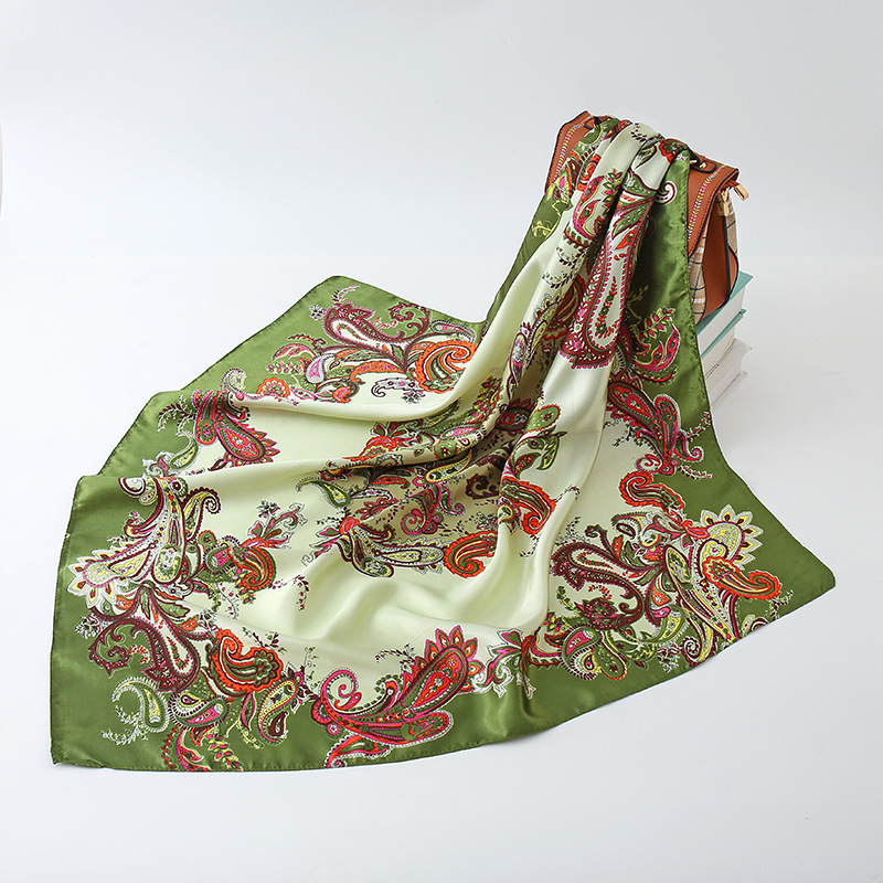 90*90 cm Hijab foulards femmes imprimé noix de cajou Satin femme marque de luxe châles carrés tête dames Bandanna foulard silencieux fille
