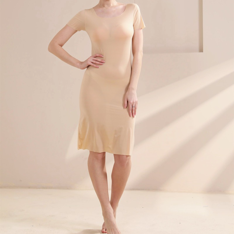 Chemise de nuit en soie glacée, sans couture, rafraîchissante, pour femmes, Ultra fine, respirante, vêtements de détente, robe Sexy à manches courtes