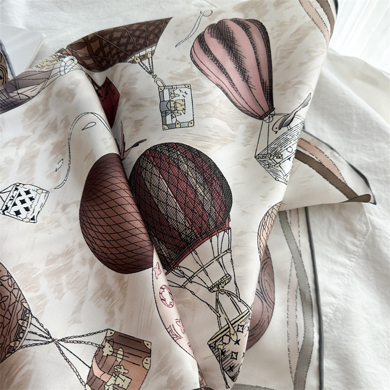 Foulards carrés de luxe en soie pour femmes, châle carré en soie imprimé sur un seul côté