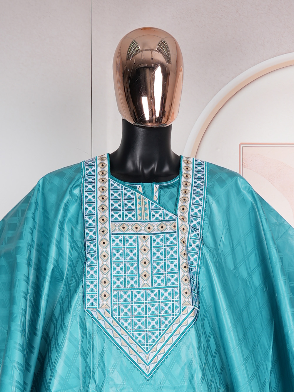 Robes africaines élégantes pour femmes, broderies traditionnelles Bazin, robes de mariage et de fête, Dashiki, vêtements assortis pour couples africains