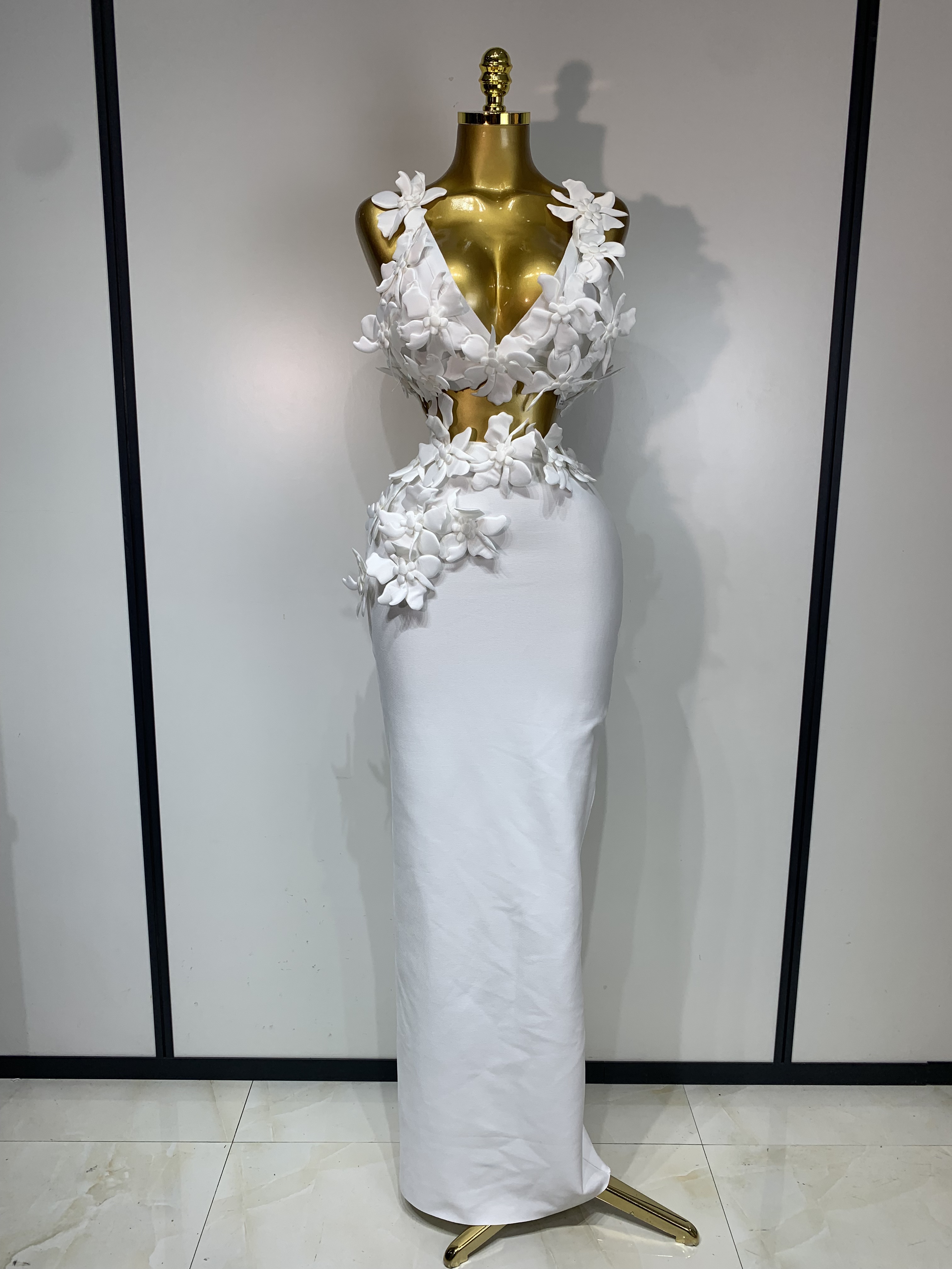 Ensemble deux pièces sexy blanc à fleurs pour femme, col en V, bandage, robe de soirée, de bal, de boîte de nuit, tenue de luxe pour anniversaire