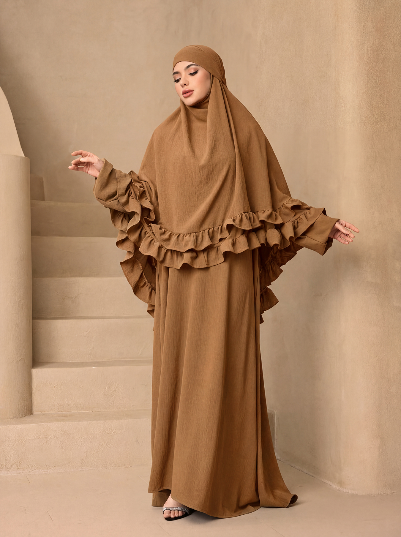 Ensemble élégant deux pièces Khimar Abaya à volants, robe de prière longue et ample avec hijab à volants pour femmes musulmanes, tenue quotidienne pour l'Aïd