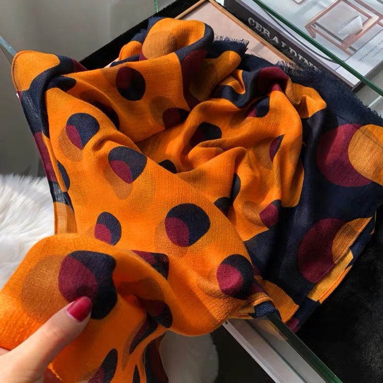 Écharpe en coton de marque de luxe pour femmes, écharpes chaudes en viscose, châles Pashmina, imprimé à pois orange, mode de créateur, hiver