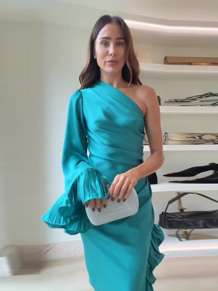 Robe longue en satin pour femme, asymétrique, chic, à volants, bleue, amincissante, élégante, pour soirée, printemps-été 2026