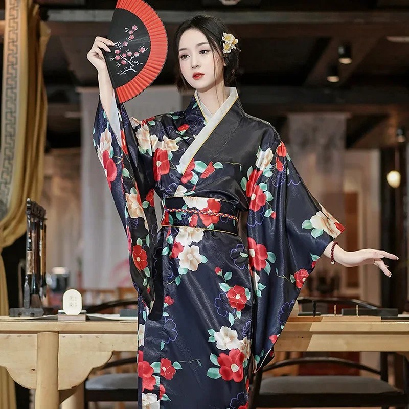 Robe de soirée kimono sexy pour femmes, costume de cosplay japonais, taille unique, à la mode, 2025