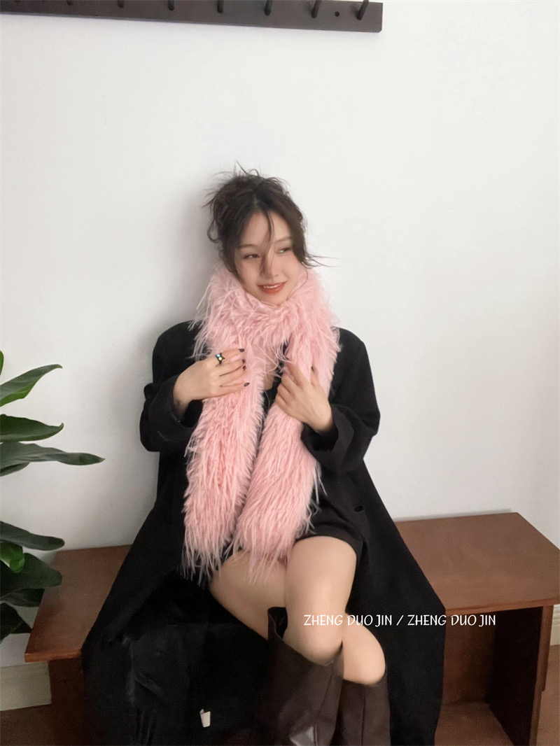 Écharpe moelleuse coréenne d'hiver pour femmes, Niche avec pompon, col polyvalent, personnalité chaude, longue et confortable, châle doux classique de luxe