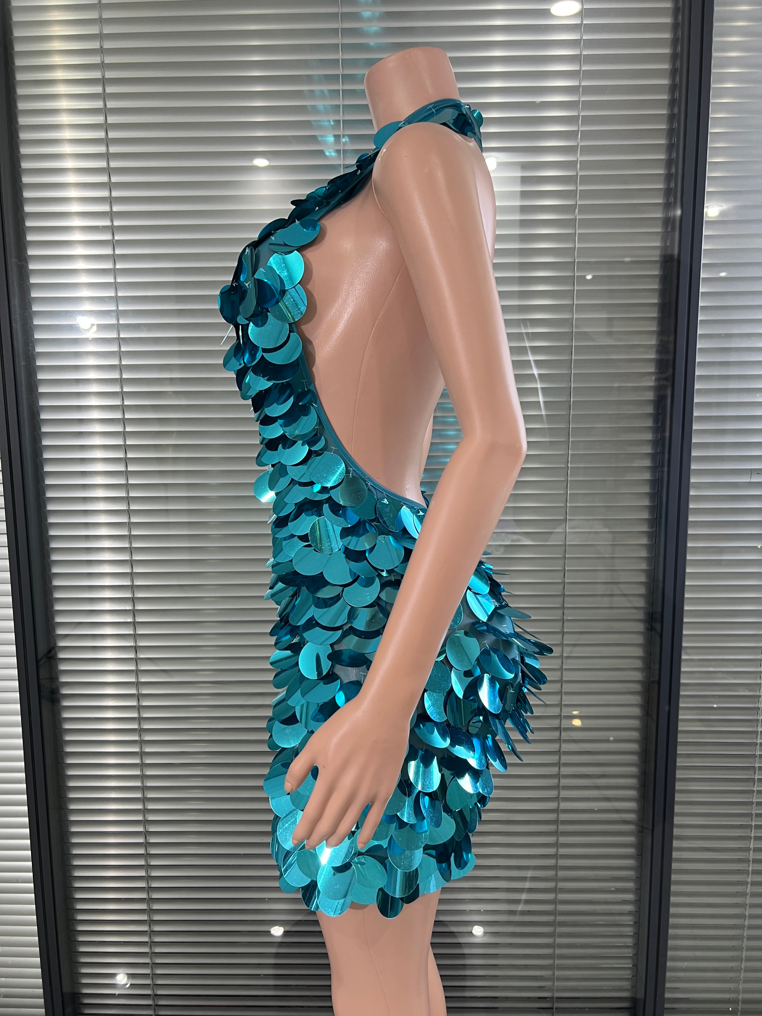 Robe luxueuse à paillettes turquoise pour femme, sans manches, moulante, jupe courte, robe de soirée, tenue de soirée pour invitées de festival