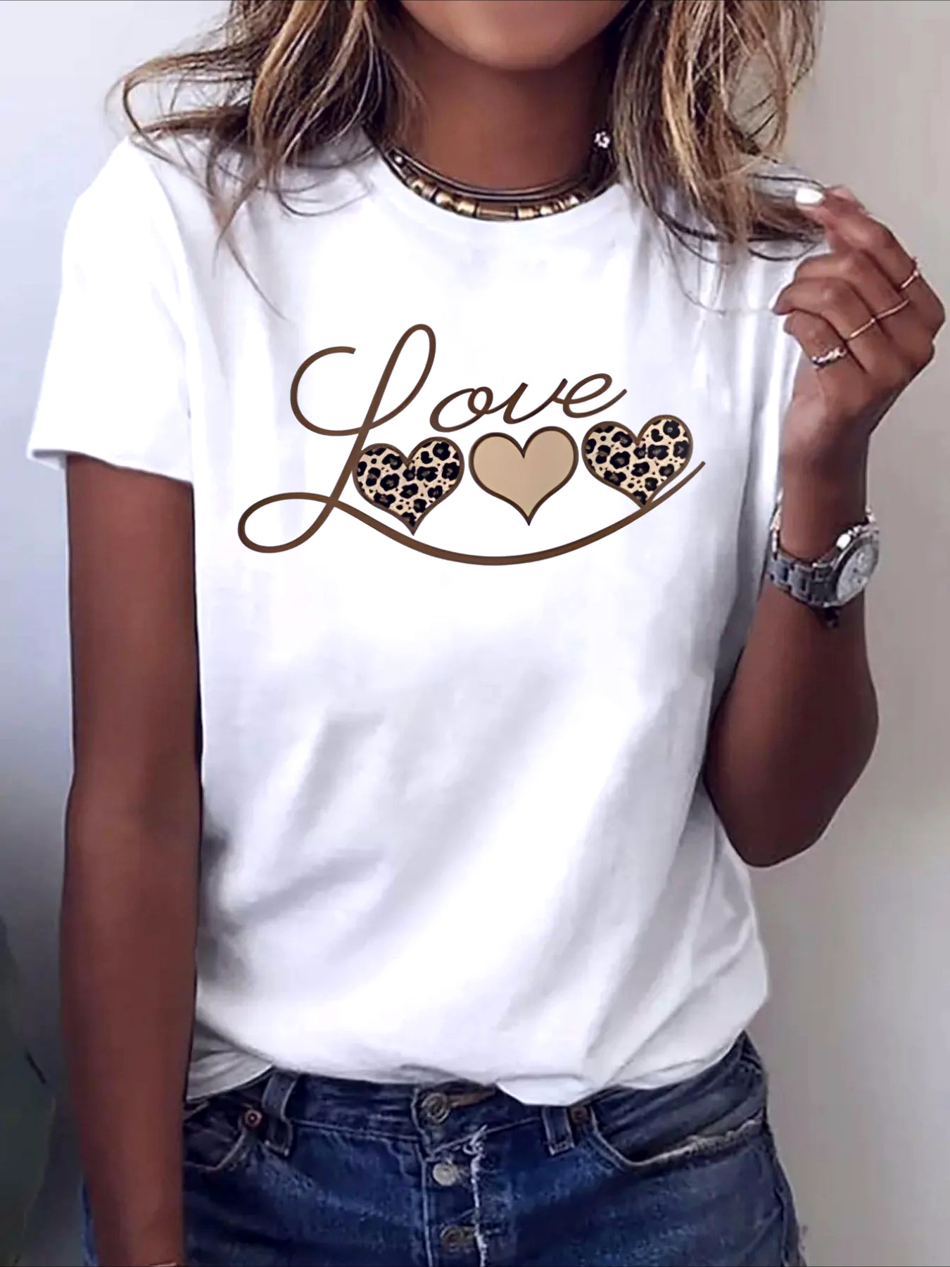 T-shirt imprimé léopard et cœurs pour femme, col rond, manches courtes, haut décontracté pour le printemps et l'été, choix tendance, vêtements esthétiques style Harajuku