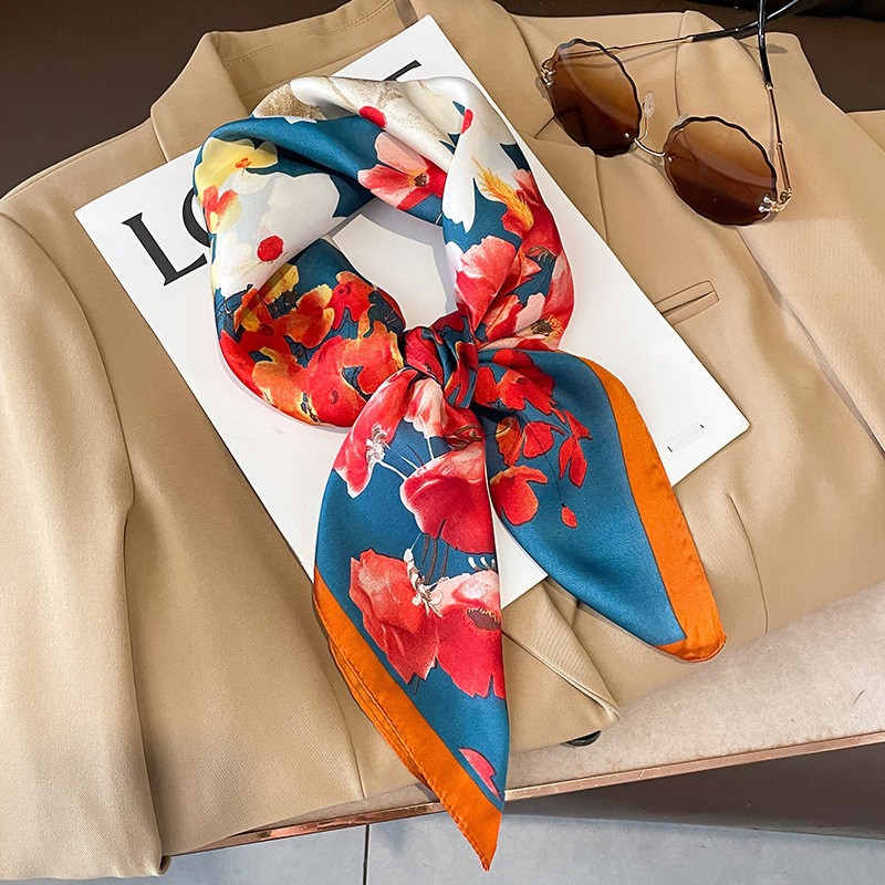 Nouveau modèle de petit foulard carré pour femme, en soie, 70 cm, imprimé lettres, décoratif, châle carré, foulard de tête, turban