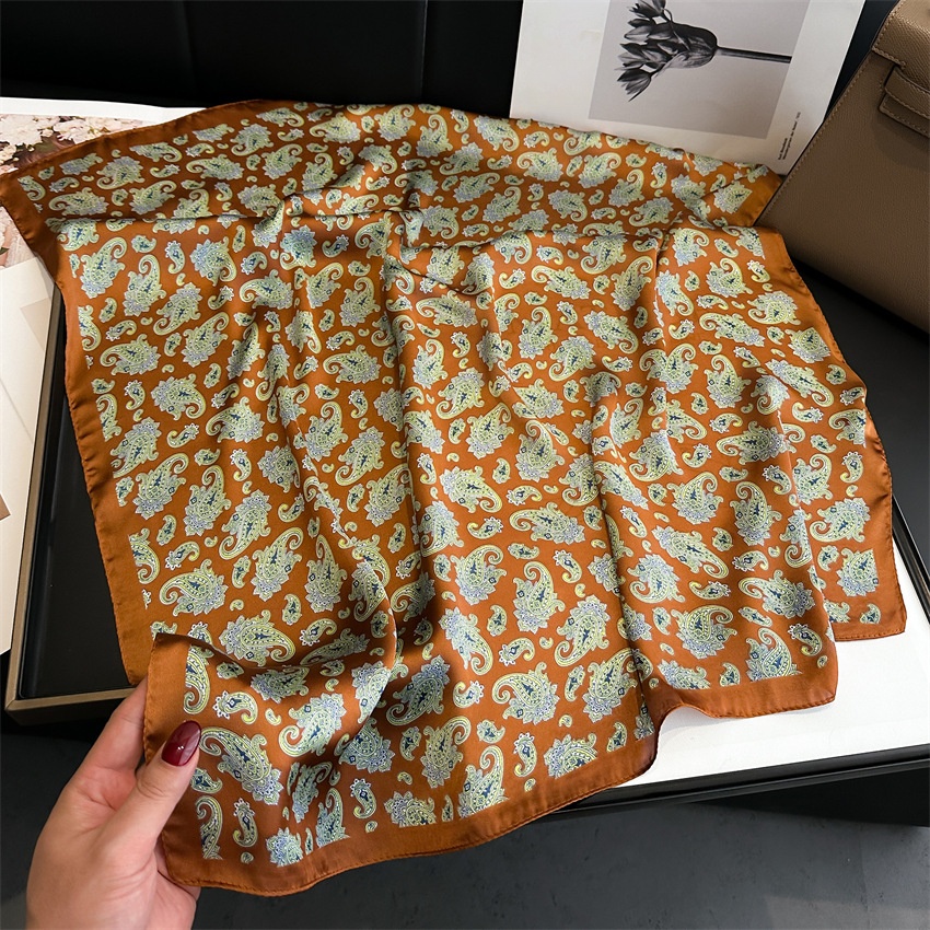 Foulard carré de luxe à imprimé cachemire pour femme, en satin doux, bandeau pour cheveux, foulard de cou, hijab, bandeau pour la tête, ruban pour sac
