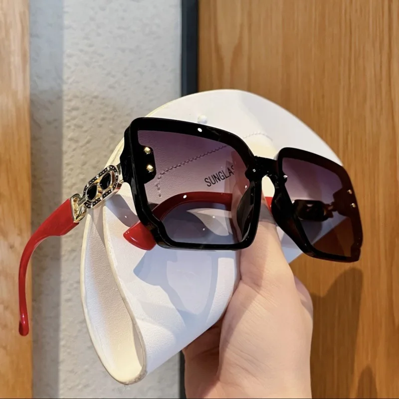 Lunettes de soleil pour femmes, haute définition, légères, luxe, monture rectangulaire, montures de lunettes et lunettes de soleil à la mode