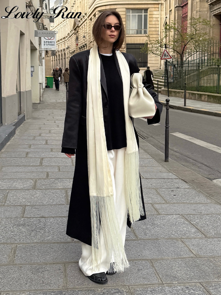 Écharpes pour femmes 2026 : Nouvelle collection tendance, unies avec franges, accessoires polyvalents pour femme, toucher premium, écharpe longue à pompons pour couple