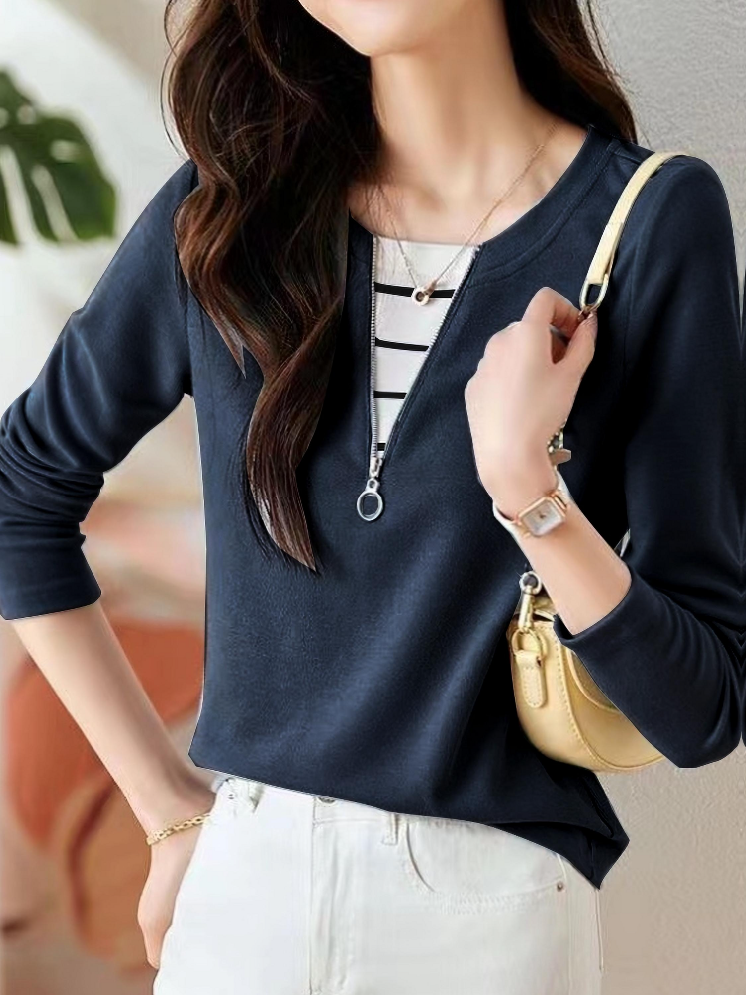 T-shirt à capuche élégant pour femme – Manches longues, semi-transparent, mélange polyester et élasthanne, lavable en machine – Parfait pour le printemps/automne