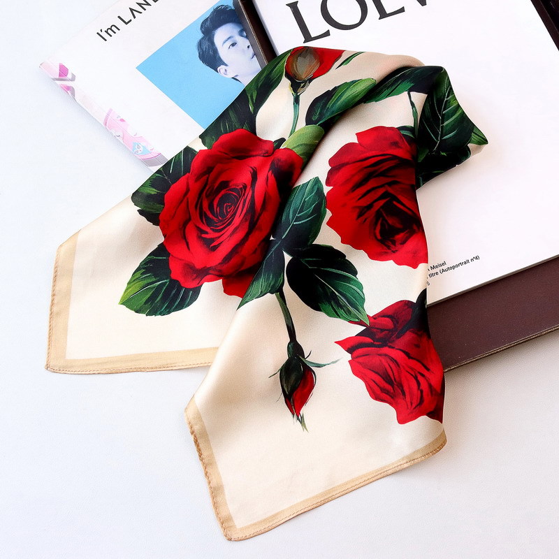 BirdTree-Foulard Élégant Rétro Chic à Imprimé Floral, Écharpe 100% group, 68cm, Cadeau Spinal Commute, Été Automne 2024, A48177QC