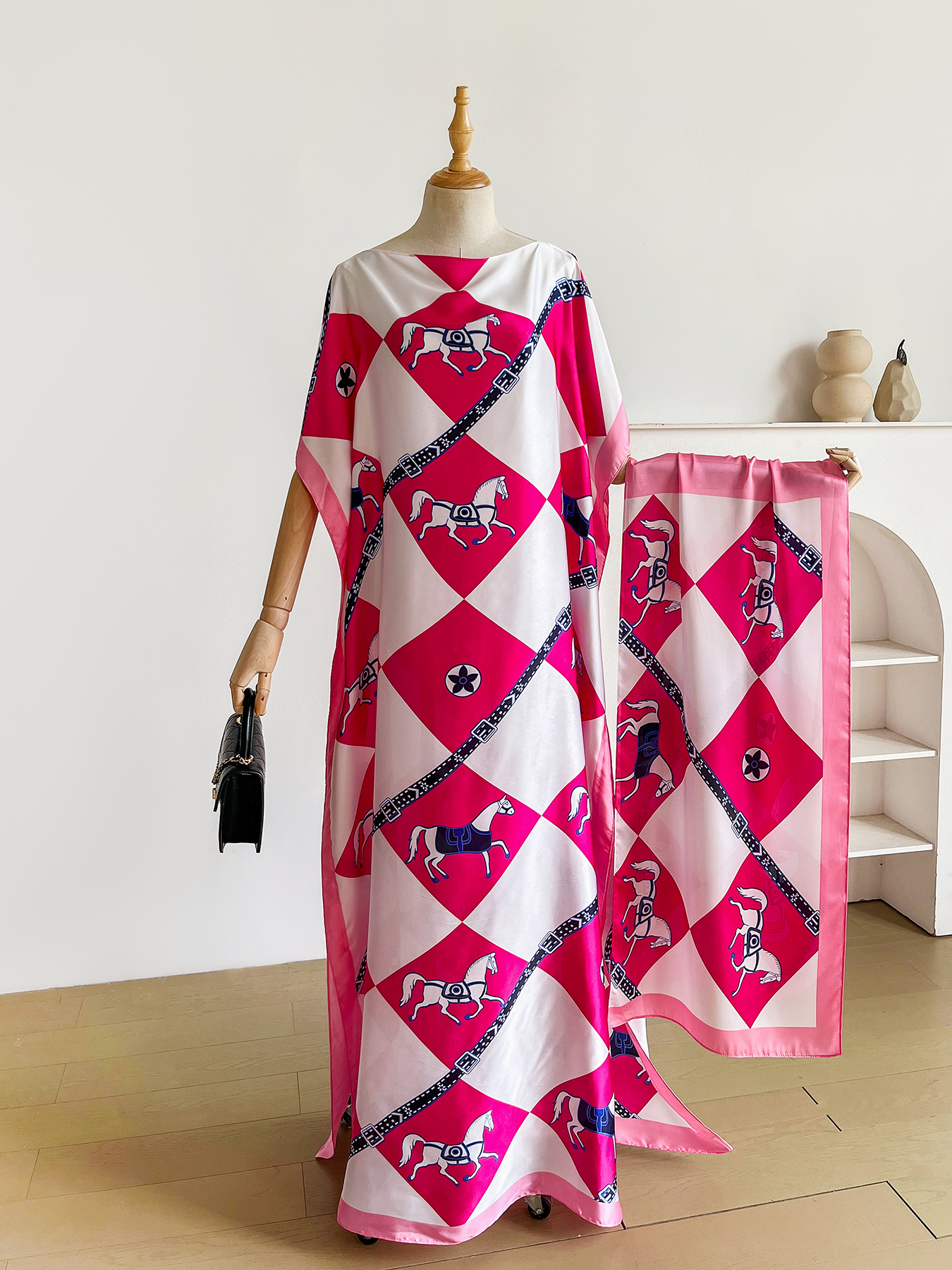 Ensemble Abaya en satin de soie imprimé cheval de luxe avec hijab assorti, robe maxi kaftan ample à manches chauve-souris pour femmes musulmanes africaines