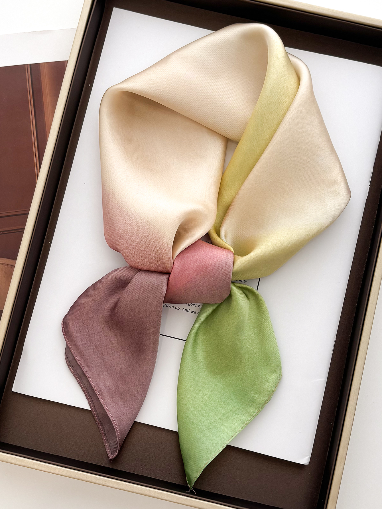 Foulard carré en Satin imprimé de luxe pour femmes, Imitation soie, respirant, coupe-vent, accessoire de mode, 2025