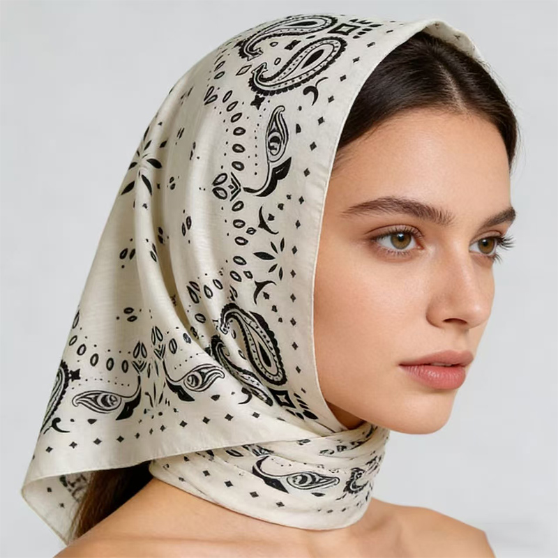 Foulard à motif floral de cachemire pour femme, imprimé, 90 cm, châle enveloppant, toucher doux et luxueux, grand foulard carré, accessoires d'été