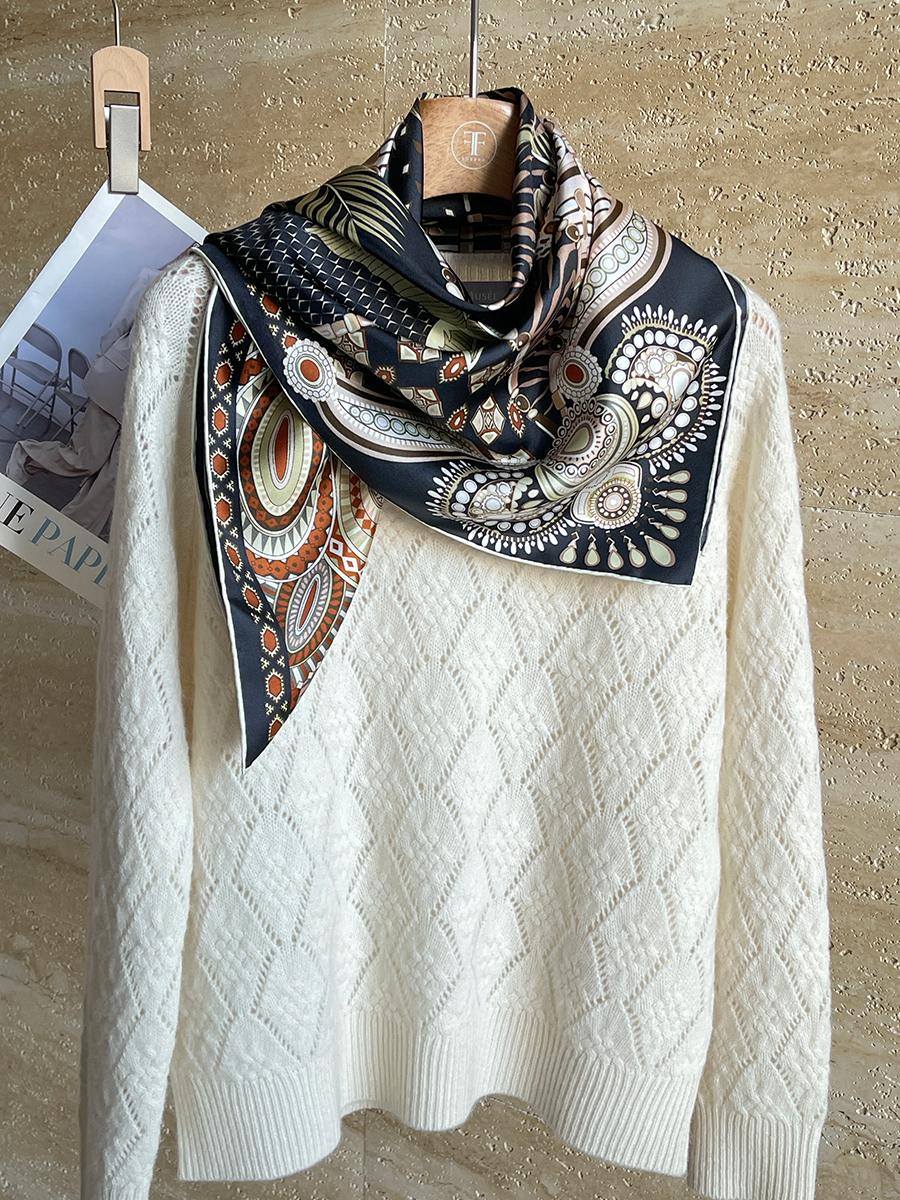 Foulard en soie 90cm, Bandanas carrés, châles roulés à la main, accessoires pour cheveux et cou, cadeau de noël pour mère