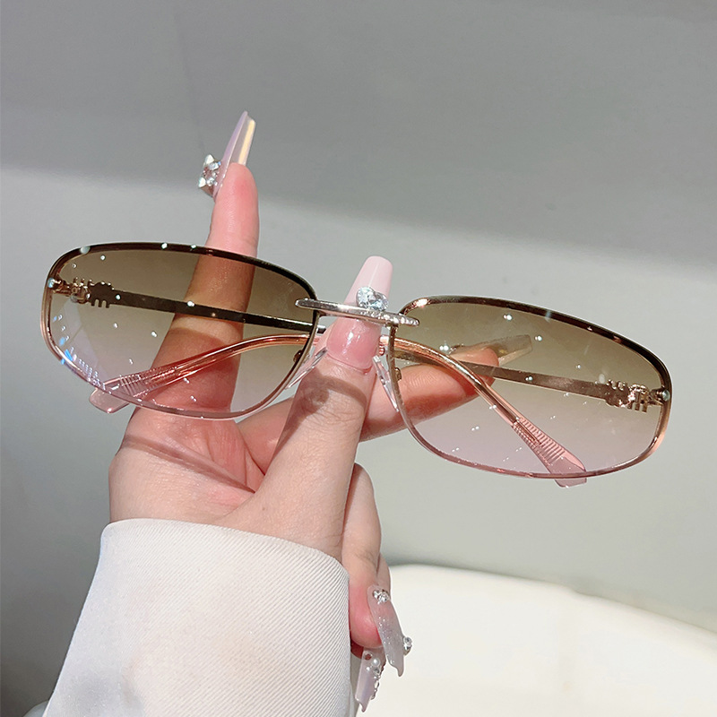 Nouvelles lunettes de soleil Y2K roses effet miroir pour femmes, monture carrée vintage en alliage argenté, tendance, sexy, pour l'extérieur, protection UV400