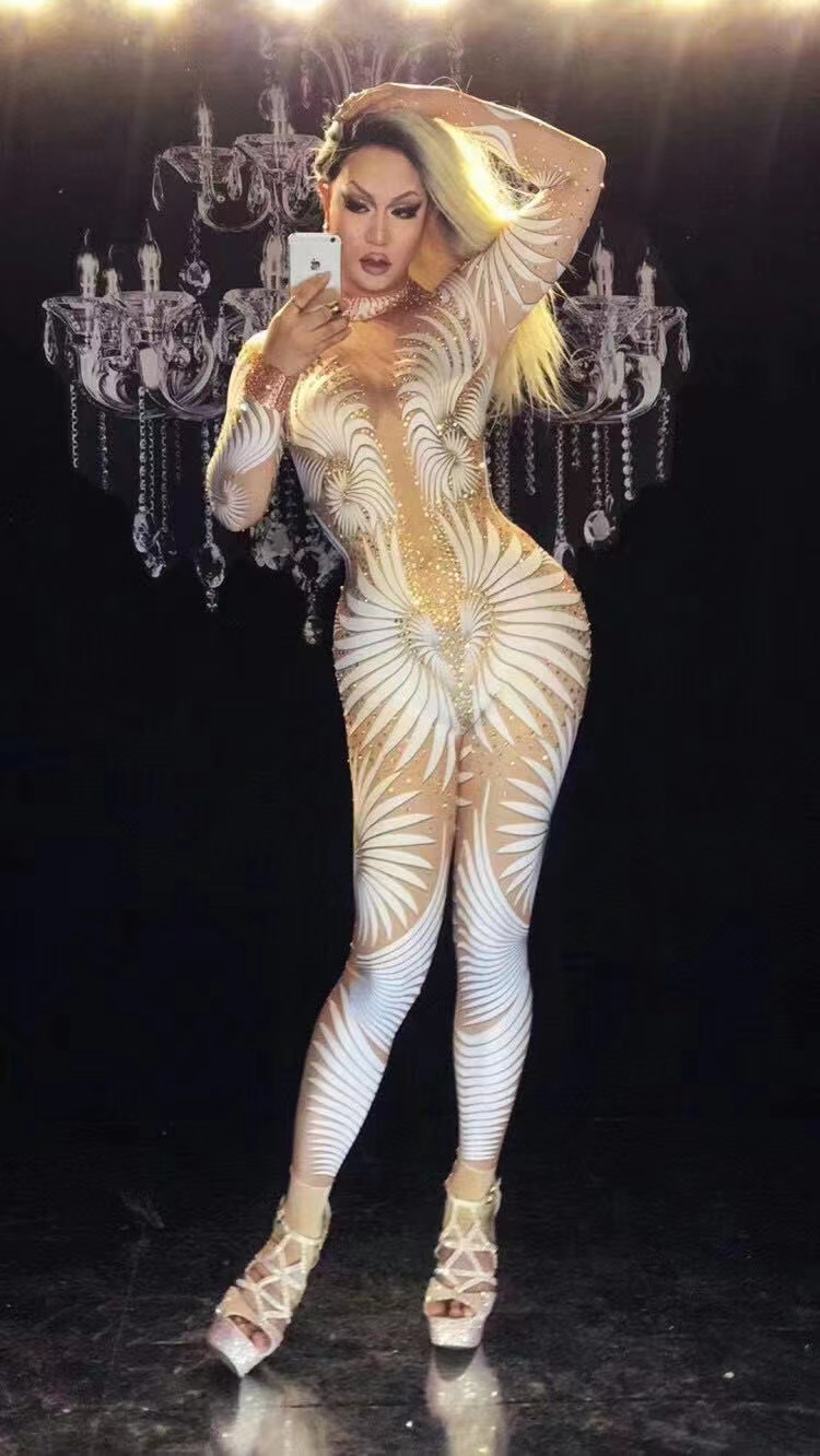 Costume de spectacle de danse pour femmes, vêtements de scène, tenue de boîte de nuit, combinaison à strass scintillants