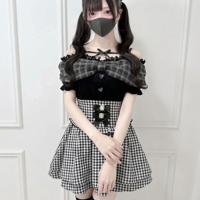 Ensemble Lolita Y2K gothique japonais style japonais avec haut en dentelle à nœud épaules dénudées et jupe écossaise taille haute Jirai Kei Ryousangata