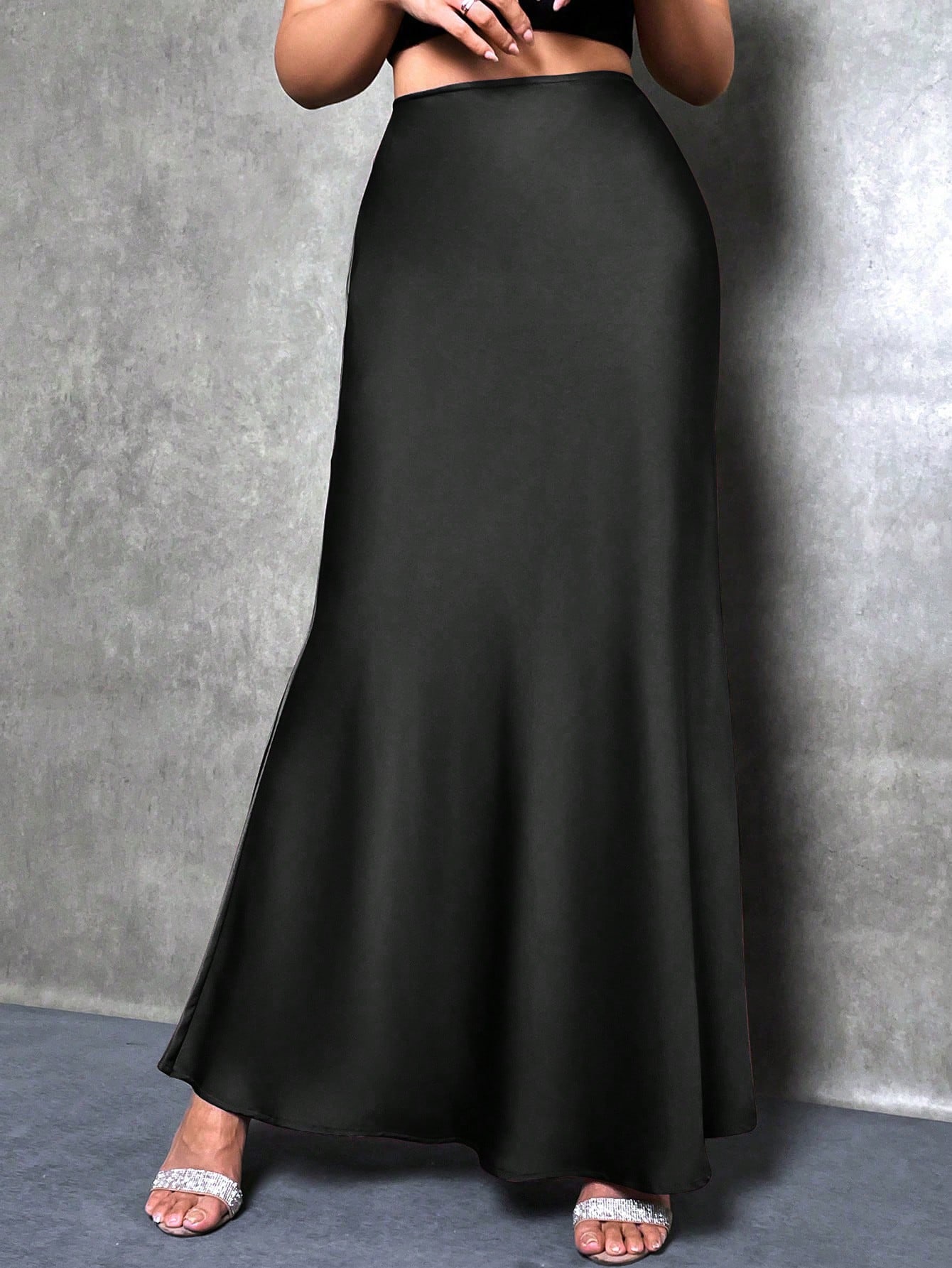 Jupe élégante en satin de couleur unie à taille haute, jupe grande taille pour femmes, adaptée au printemps, à l'été et à l'automne