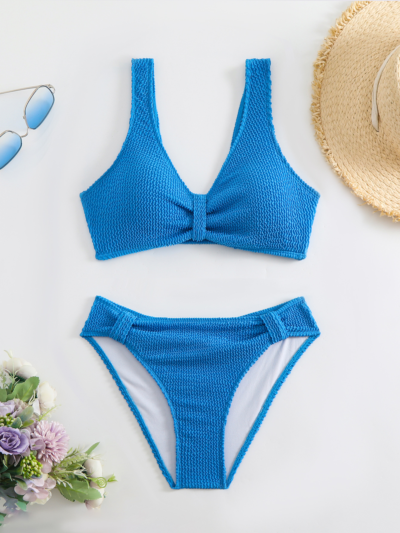 Nouvelle collection été 2026 : Ensemble bikini 2 pièces pour femme, couleur unie, taille haute, décolleté en V, dos nu, idéal pour la plage et les vacances