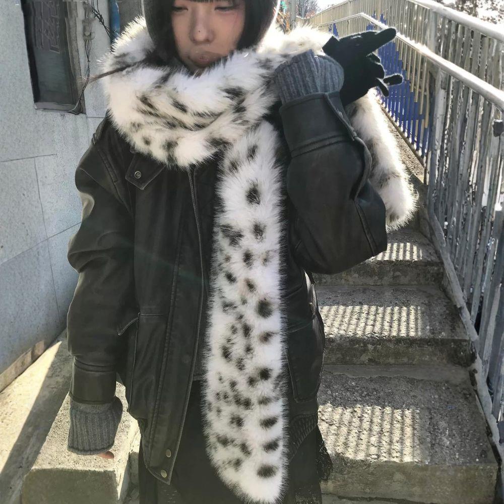 Écharpes longues en fausse fourrure, imprimé léopard coréen, hiver Y2K, Vintage, chaud, en peluche, mode, épais, allongé, châle, Streetwear