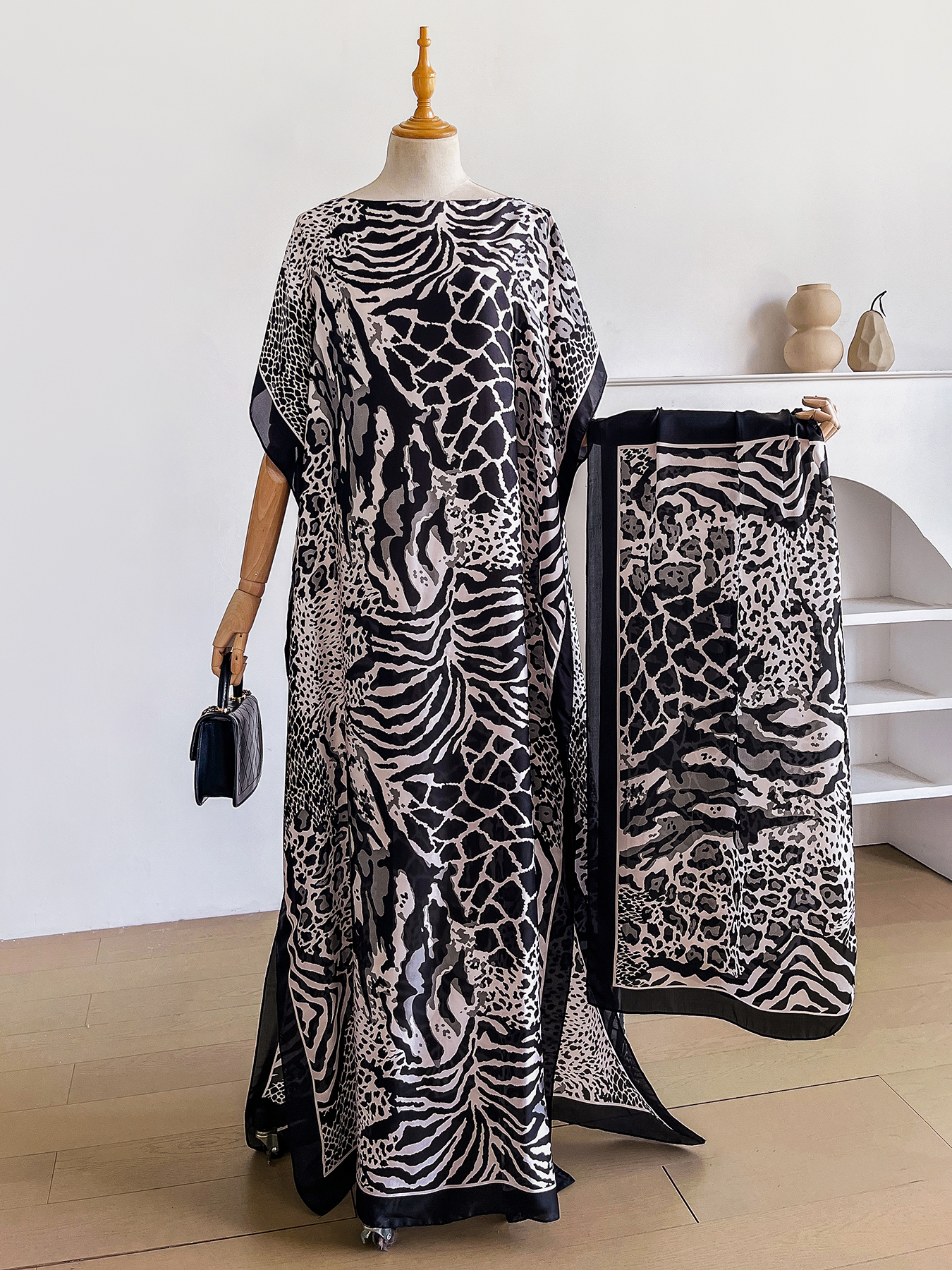 Abaya Dubai à imprimé animalier mixte avec foulard assorti, robe maxi ample à col bateau et manches chauve-souris pour femmes musulmanes africaines