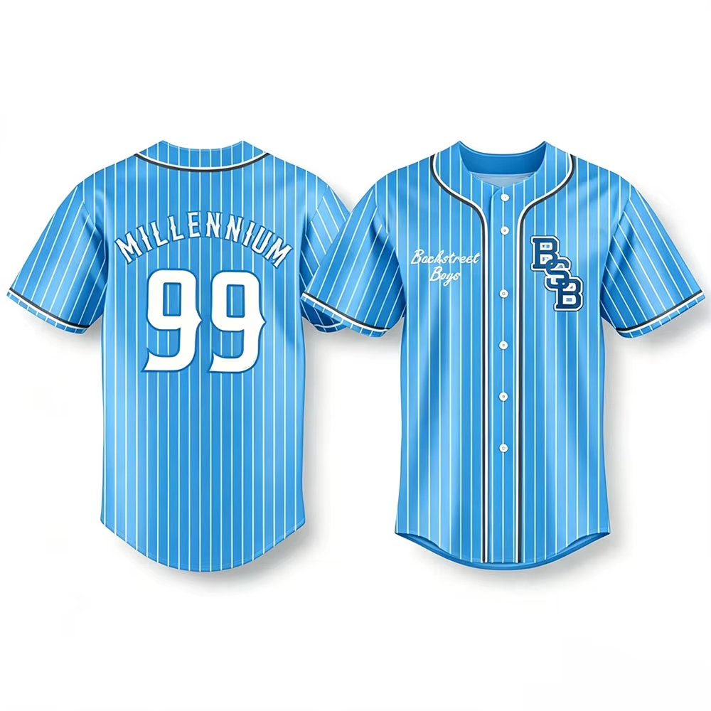 Maillot de baseball rétro pour hommes et femmes, chemise à manches courtes boutonnée à rayures bleu clair, imprimé de lettres et de chiffres, streetwear hip-hop sportif.