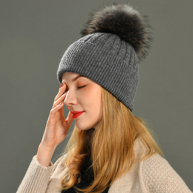 Femmes chapeau d'hiver femme amovible réel fourrure de raton laveur pompon chapeau casquette laine tricoté chapeau fourrure naturelle Pompon chapeau pour femmes bonnets