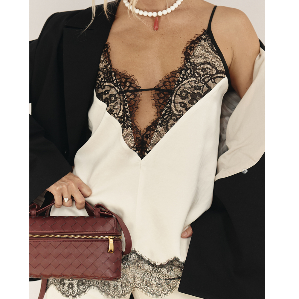 Hauts Sexy en Satin de soie pour femmes, bretelles Spaghetti, maille, garniture en dentelle, col en V, dos nu, ample, fluide, débardeur de fête sur la plage