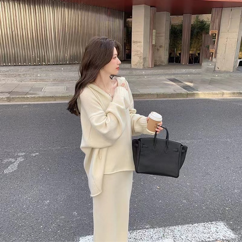 Vêtements coréens d'automne, ensemble tricoté avec jupe, tendances féminines 2026, ensemble jupe longue deux pièces, tenue deux pièces à capuche
