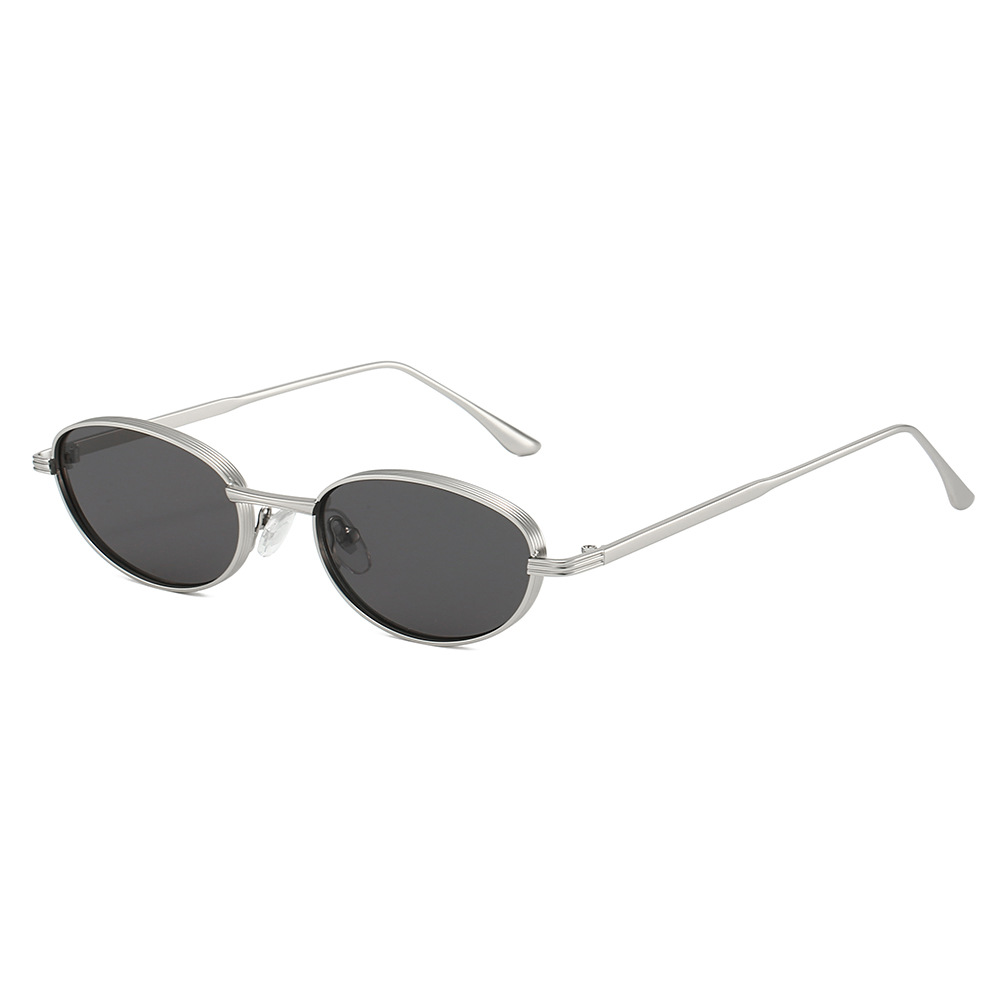 Petites lunettes de soleil ovales femmes rétro métal exquis élégant mode UV400 lunettes de soleil Lentes 2025 nouvelles lunettes