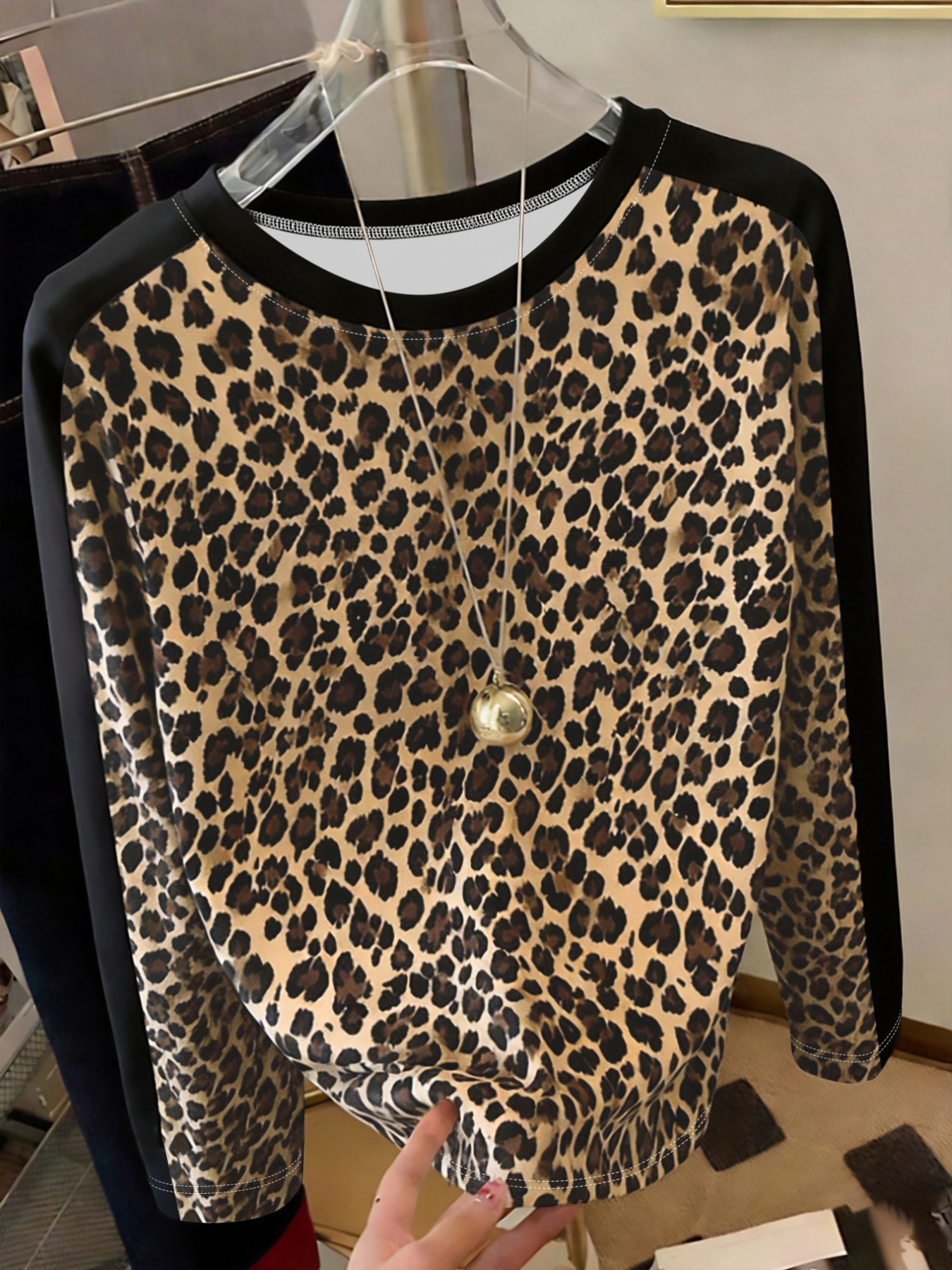 Haut à manches longues pour femmes, à blocs de couleurs, imprimé léopard, col rond, cadeau pour la fête d'automne, vêtement décontracté pour tous les jours, vêtements pour femmes.