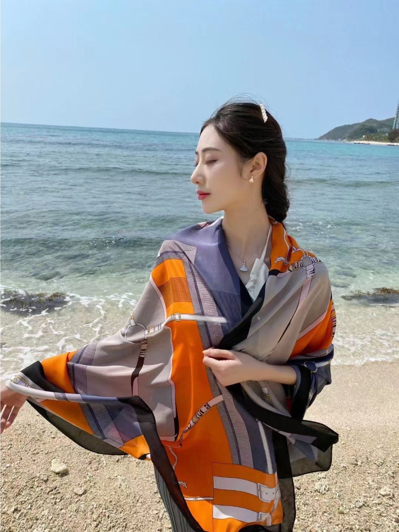 Nouveau foulard long en soie pour femmes, châles de luxe, design, protection solaire, serviette de plage d'extérieur, grand châle uni, turban doux, bandeau, châle de plage